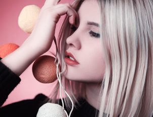 girl-g31f2ffa5d_1280